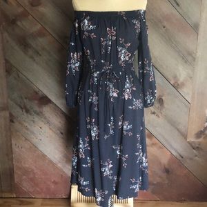 Off the shoulder cotton dress